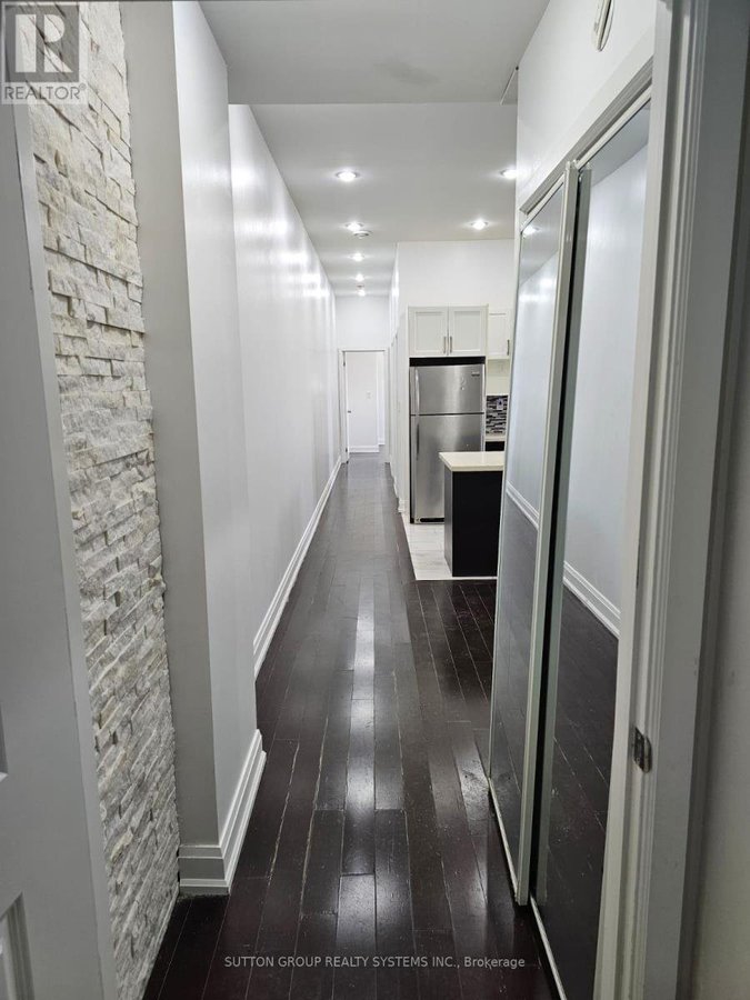 2 - 924 DANFORTH AVENUE - Photo 1