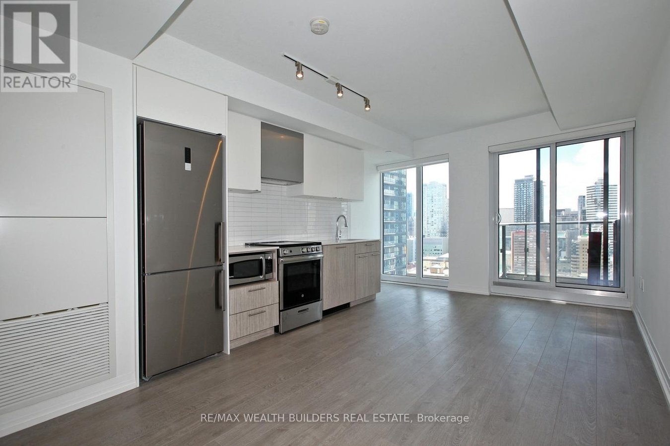 2107 - 251 JARVIS STREET E - Photo 10