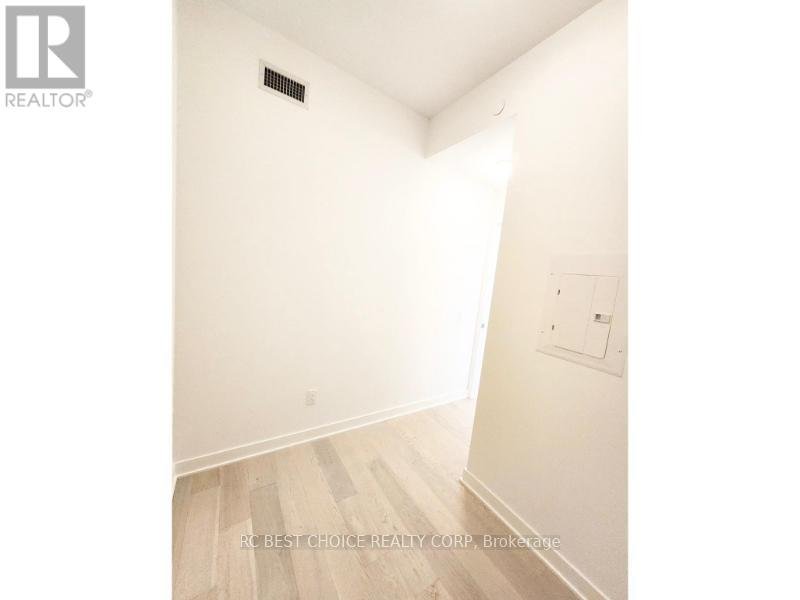 5301 - 11 YORKVILLE AVENUE - Photo 12