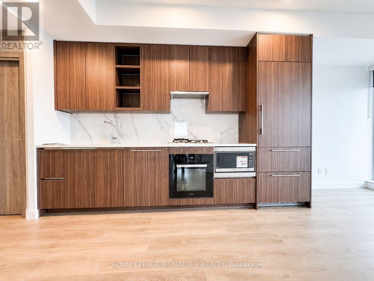 2302 - 18 ESTHER SHINER BOULEVARD - Photo 3