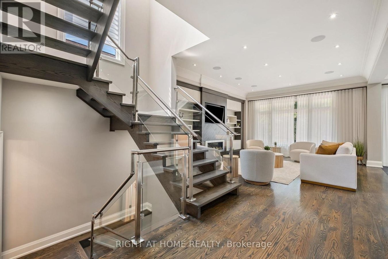 316 CHURCHILL AVENUE - Photo 8