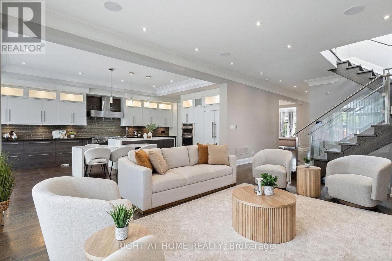 316 CHURCHILL AVENUE - Photo 16