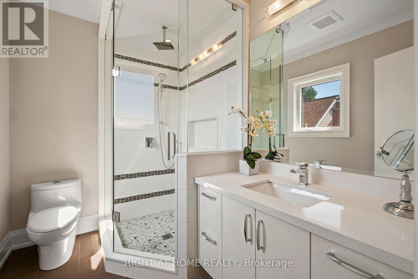 316 CHURCHILL AVENUE - Photo 27