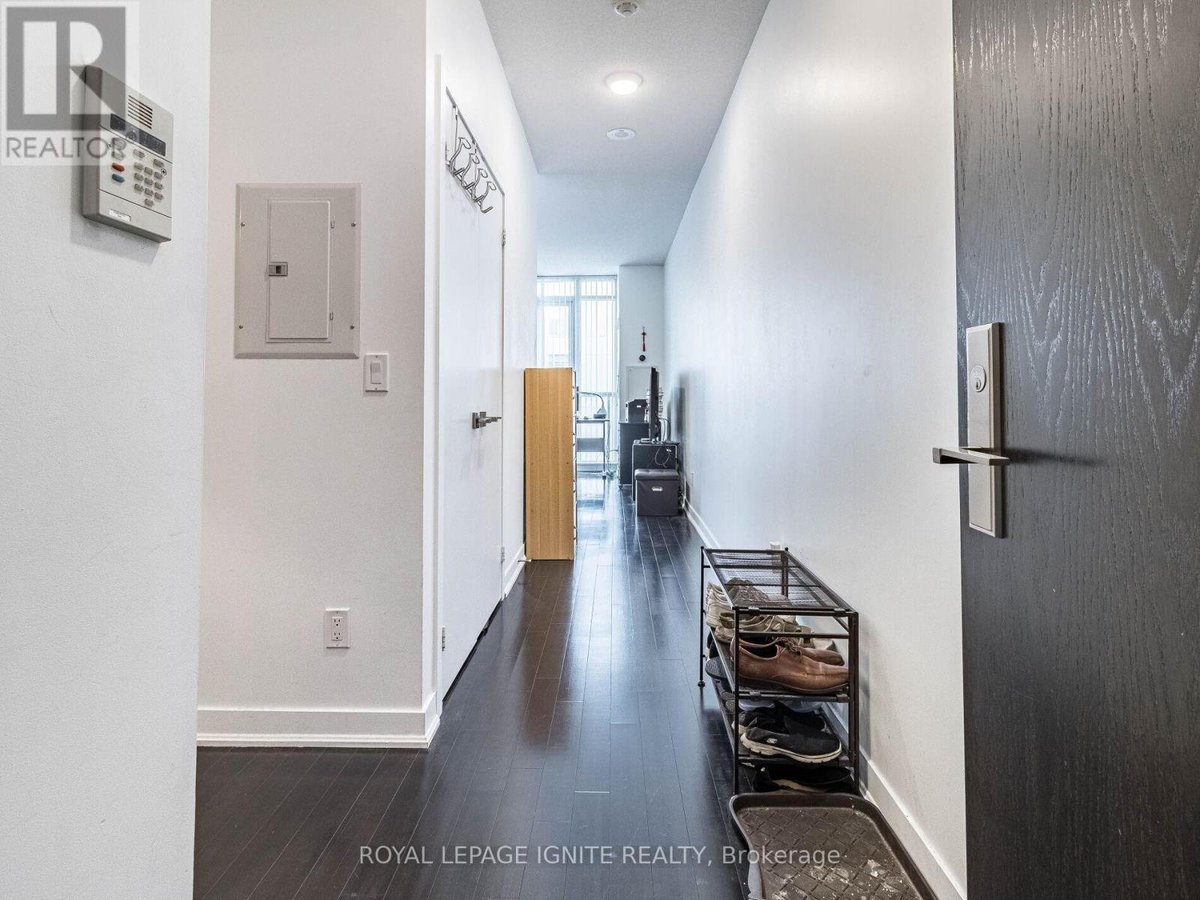 2509 - 770 BAY STREET - Photo 6