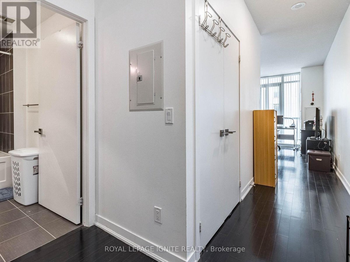2509 - 770 BAY STREET - Photo 7