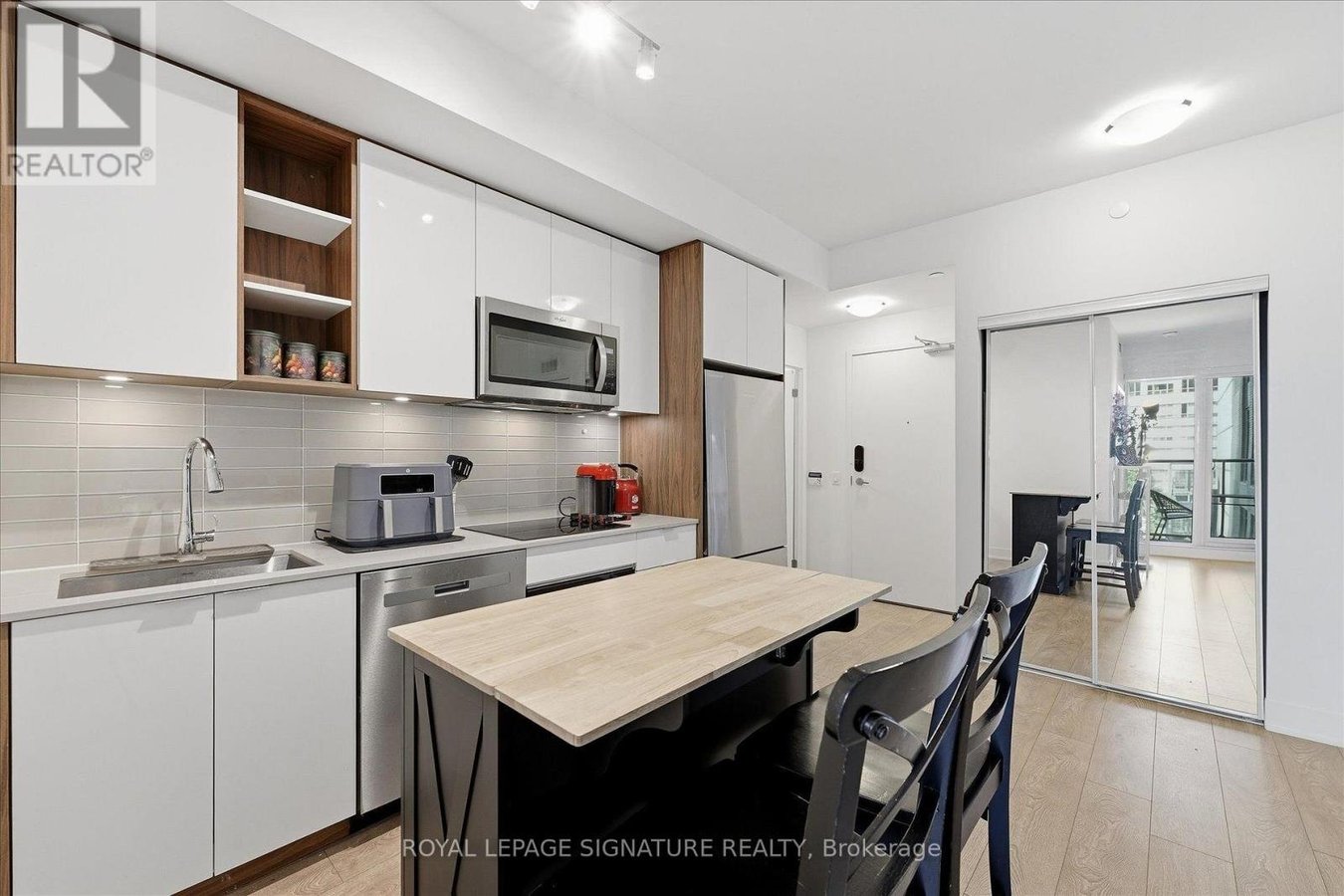 415 - 543 RICHMOND STREET W - Photo 7