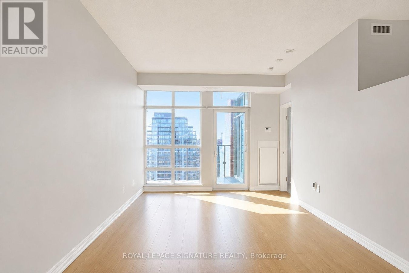 2609 - 125 WESTERN BATTERY ROAD - Photo 9