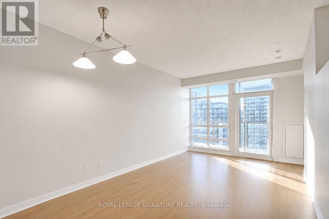 2609 - 125 WESTERN BATTERY ROAD - Photo 10