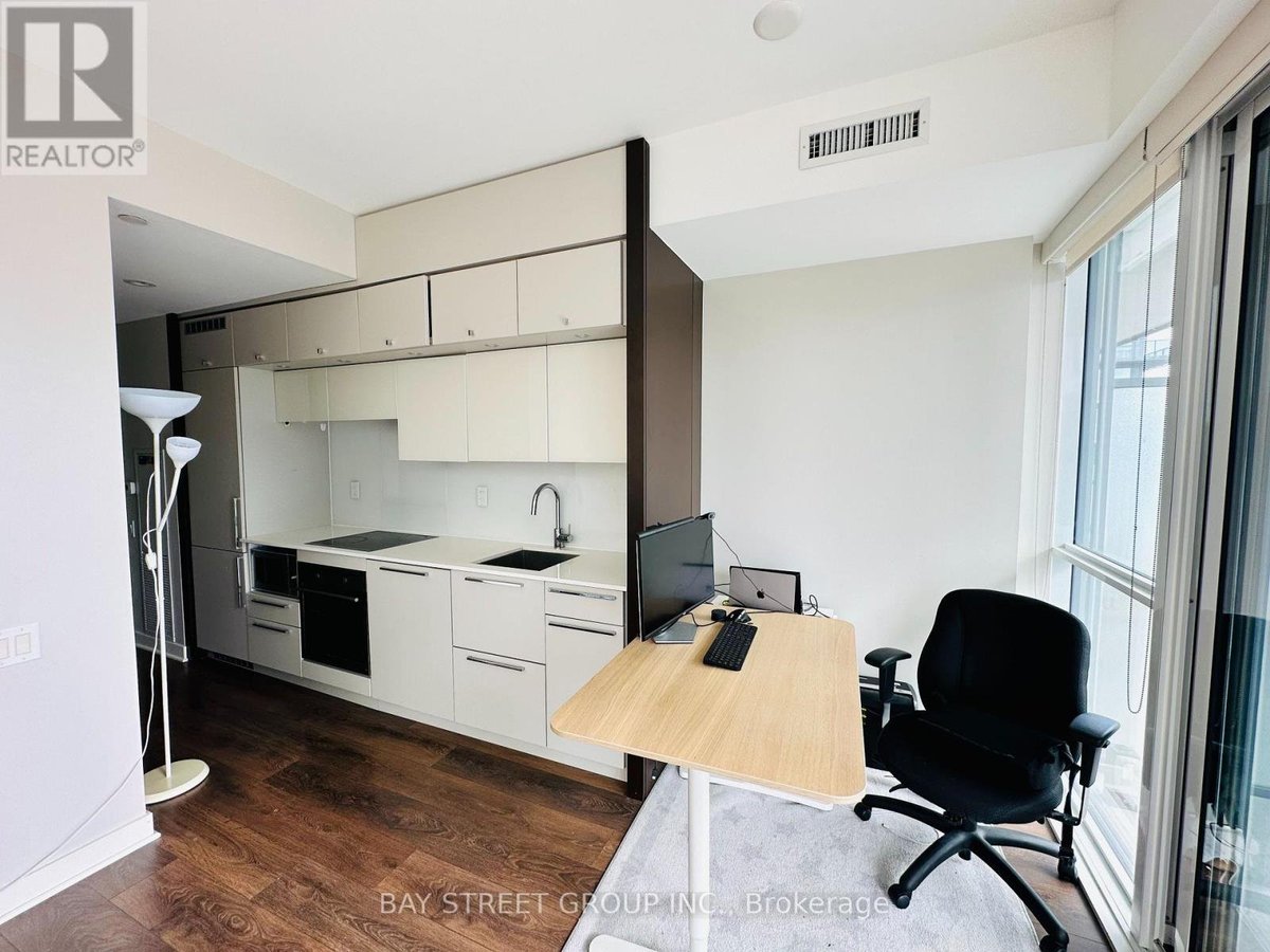 2103 - 15 GRENVILLE STREET - Photo 9