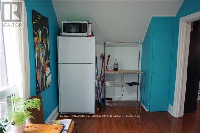 UPPER - 591 JANE STREET - Photo 4