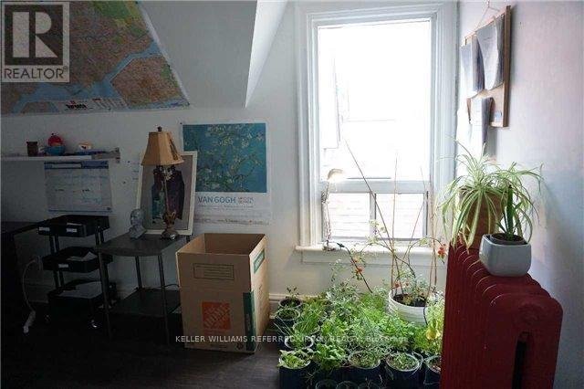 UPPER - 591 JANE STREET - Photo 7