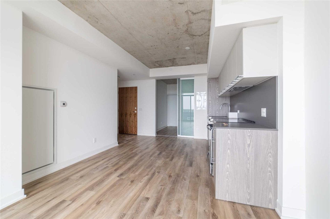 25 Baseball Place - Photo 3