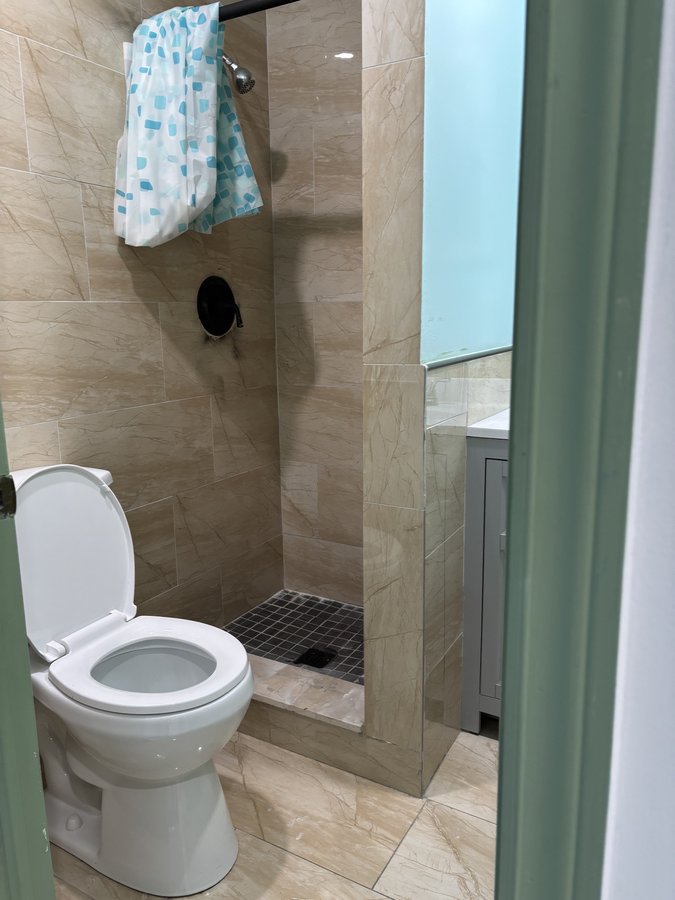 389 Spadina Avenue - Photo 1