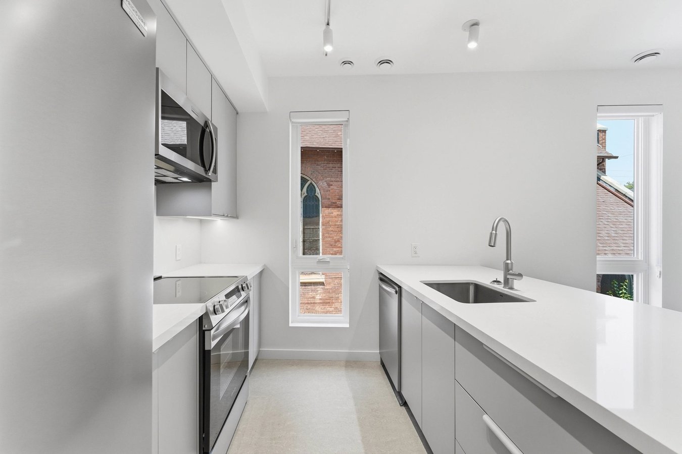 616 Delaware Avenue North - Photo 7