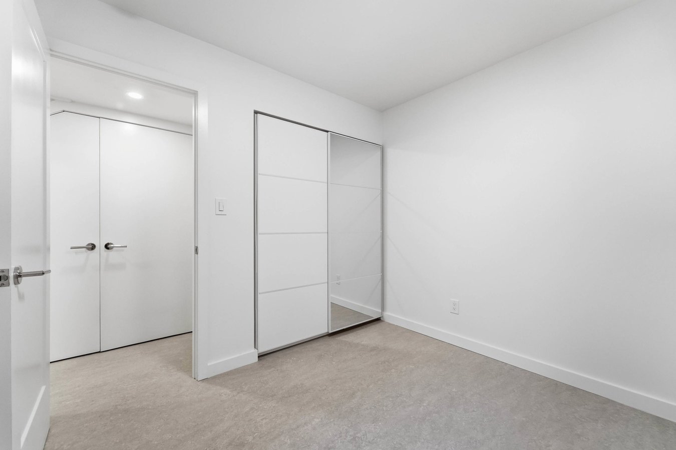 616 Delaware Avenue North - Photo 9