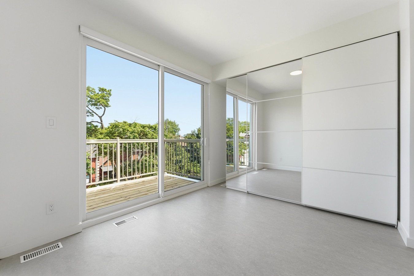616 Delaware Avenue North - Photo 24