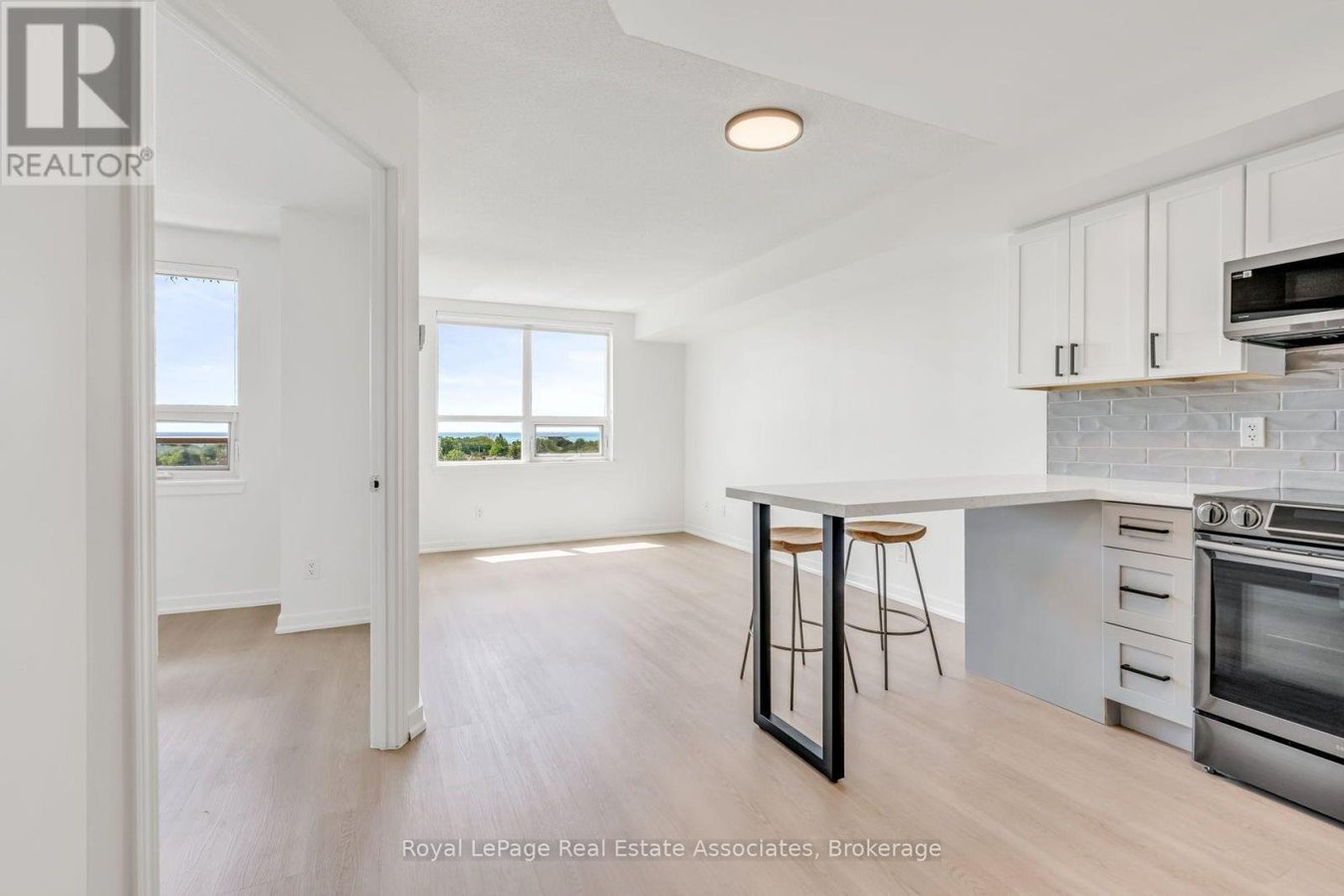 706 - 4 ELSINORE PATH - Photo 10
