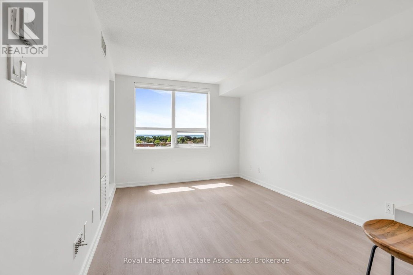 706 - 4 ELSINORE PATH - Photo 17