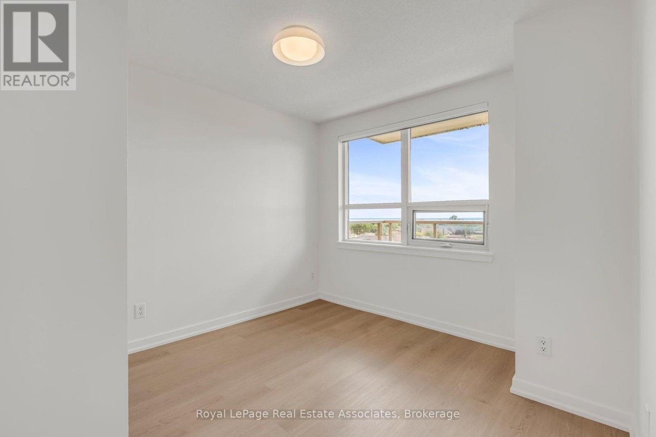 706 - 4 ELSINORE PATH - Photo 19