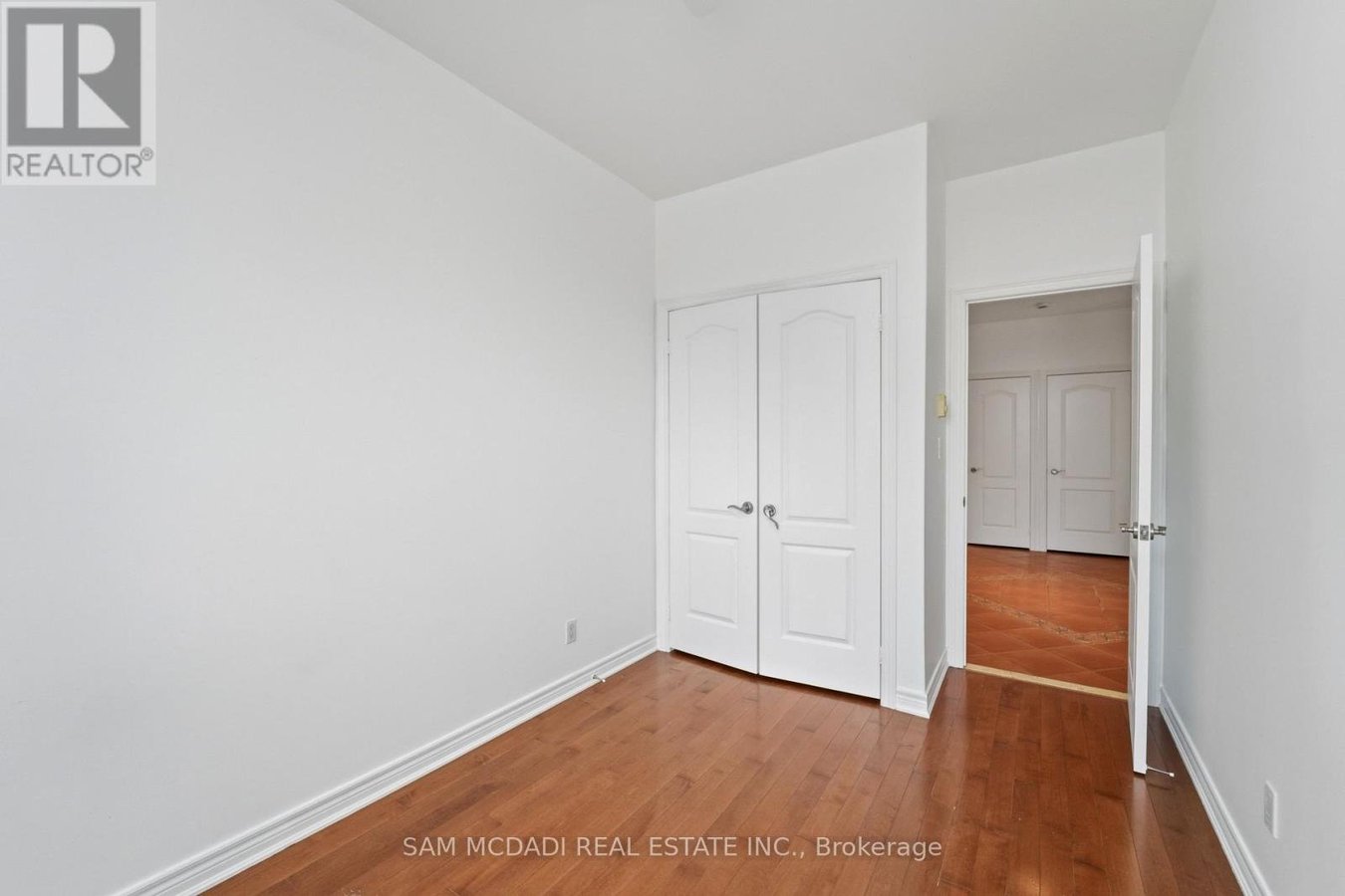 APT 2 - 180 BELLWOODS AVENUE - Photo 13