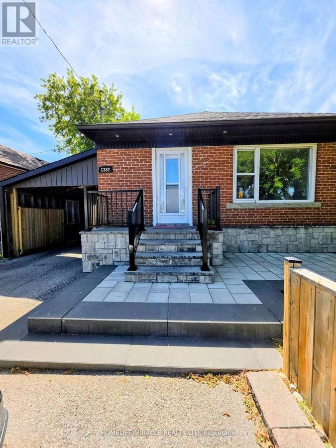 BSMT - 1382 WARDEN AVENUE - Photo 1