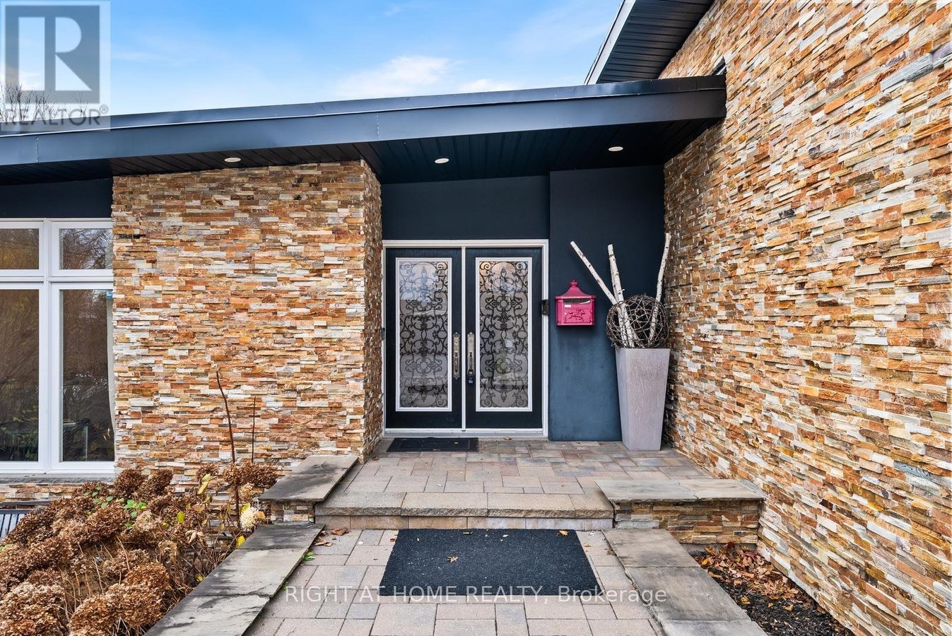 40 HEATHVIEW AVENUE - Photo 2
