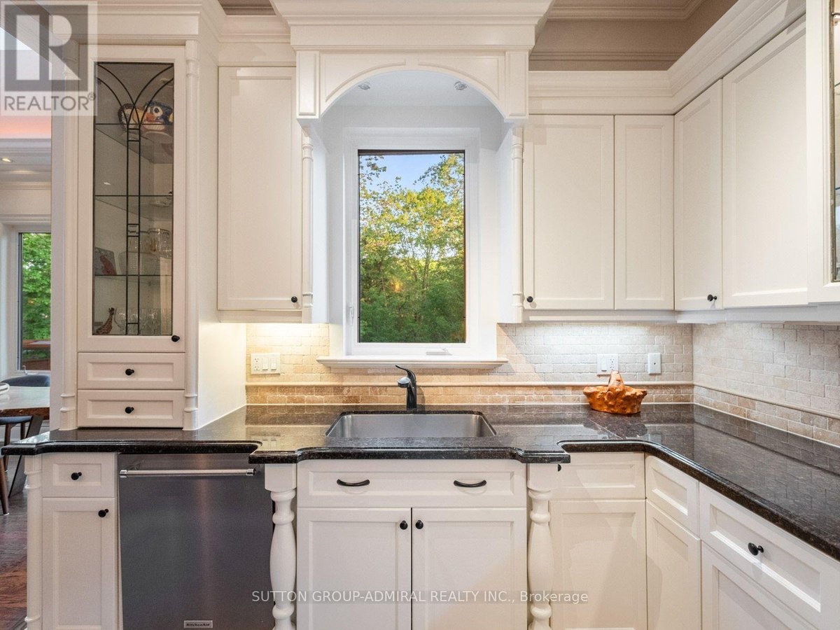 35 WENTWORTH AVENUE - Photo 15