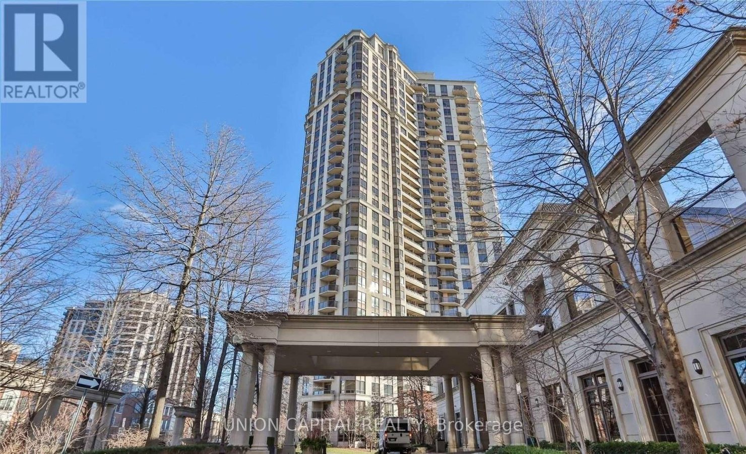 1007 - 78 HARRISON GARDEN BOULEVARD - Photo 1
