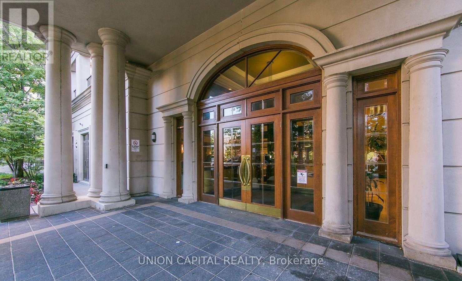 1007 - 78 HARRISON GARDEN BOULEVARD - Photo 2