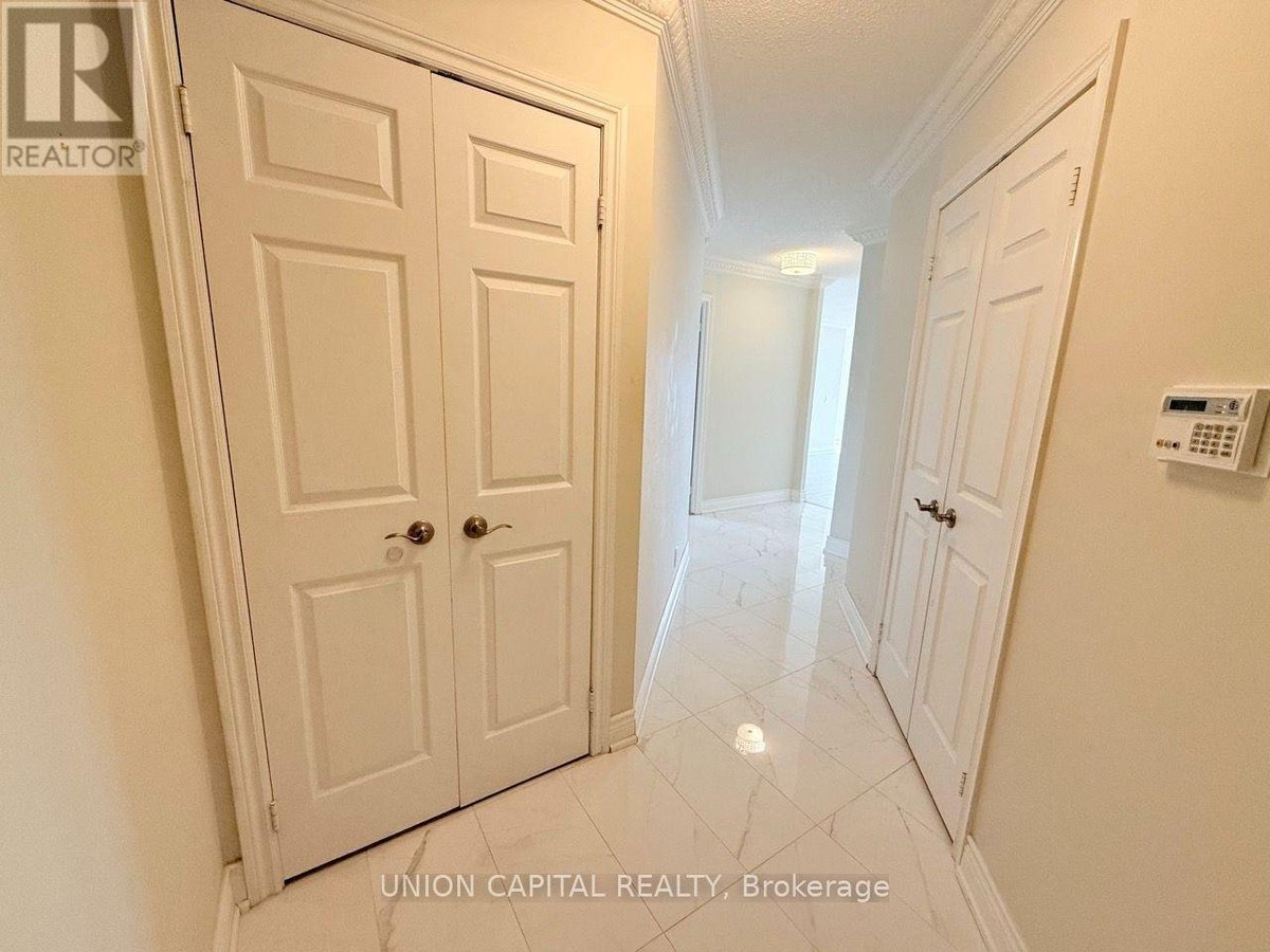 1007 - 78 HARRISON GARDEN BOULEVARD - Photo 3