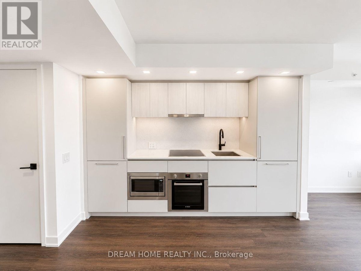 2009 - 609 SHERBOURNE STREET - Photo 2