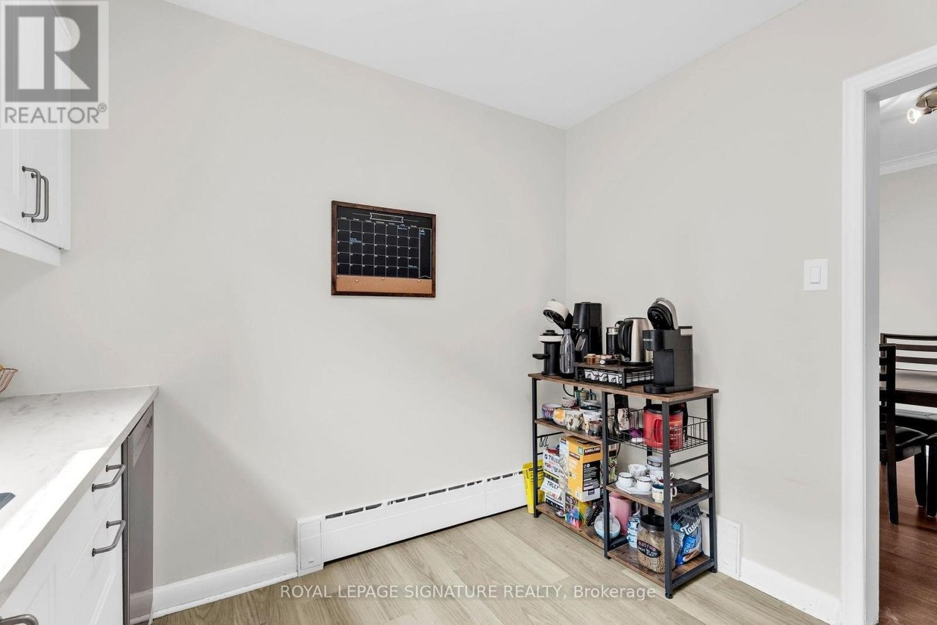 3 - 117 HILLSDALE AVENUE E - Photo 11