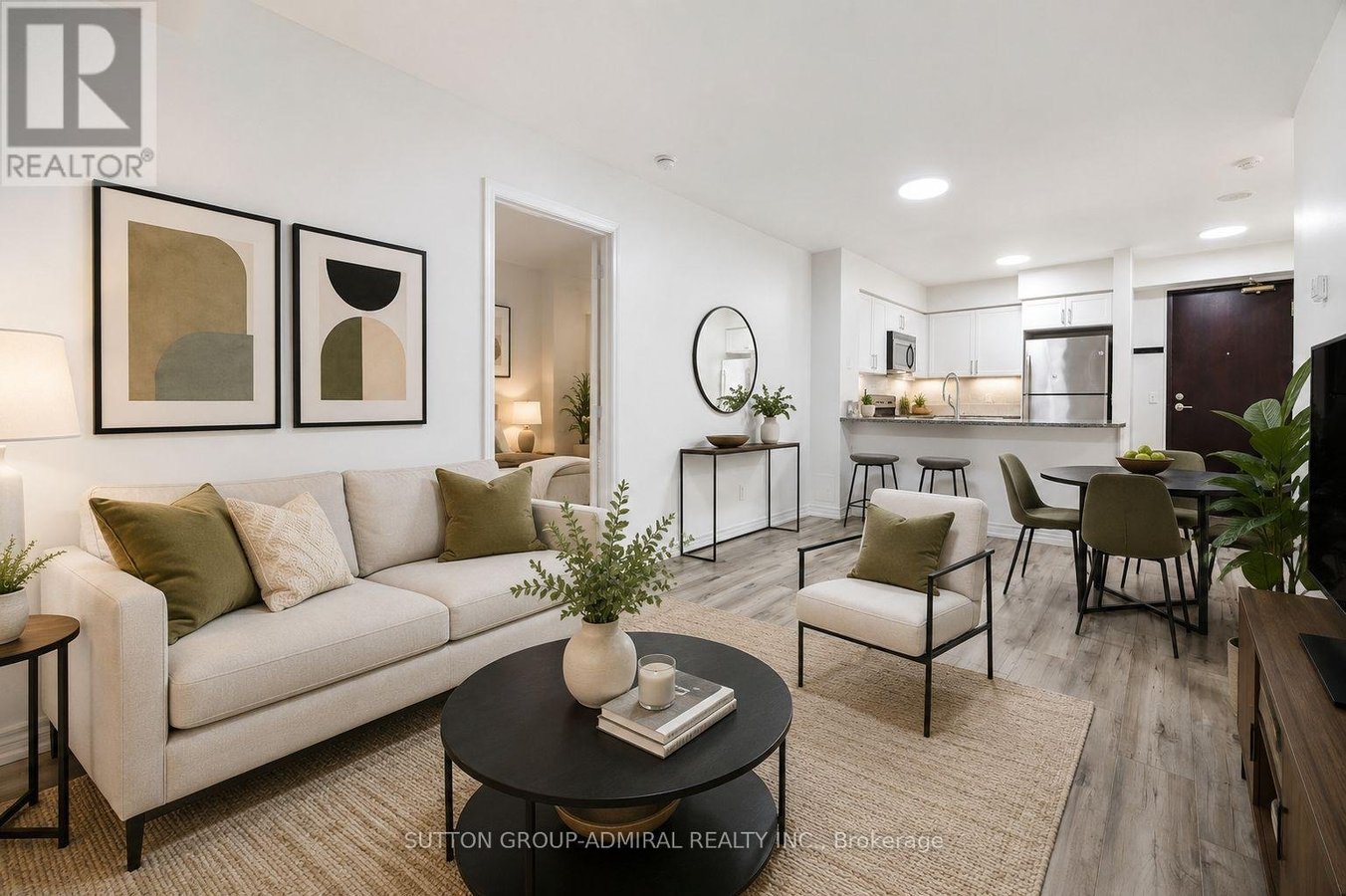 309 - 30 GRAND TRUNK CRESCENT - Photo 1
