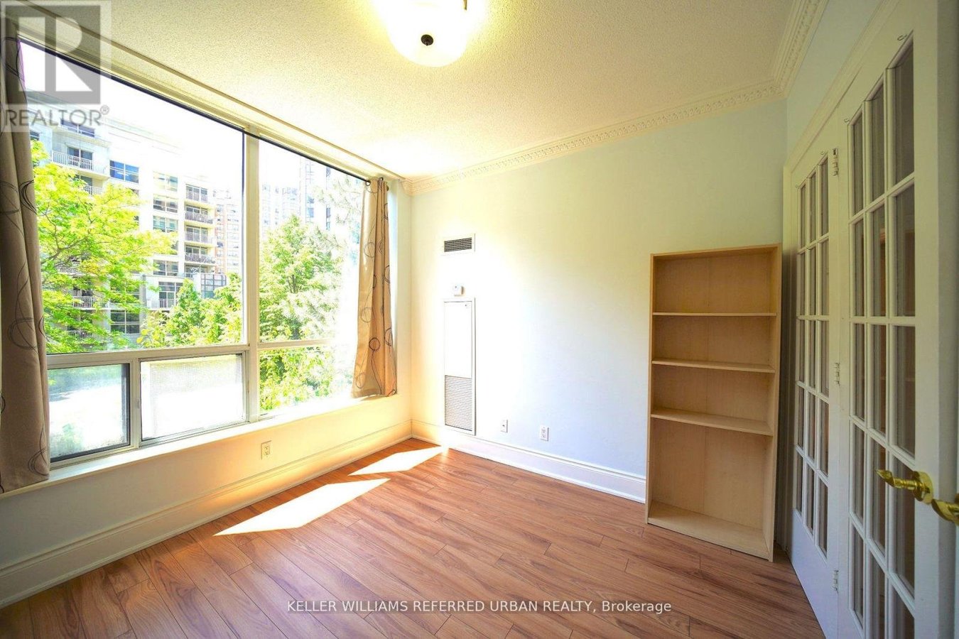212 - 10 NORTHTOWN WAY - Photo 12