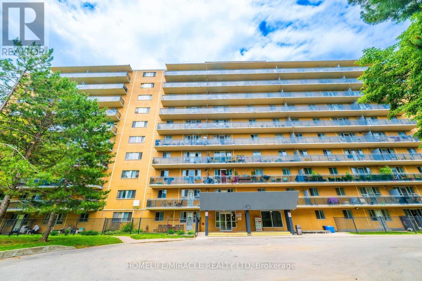 707 - 100 DUNDALK DRIVE - Photo 1
