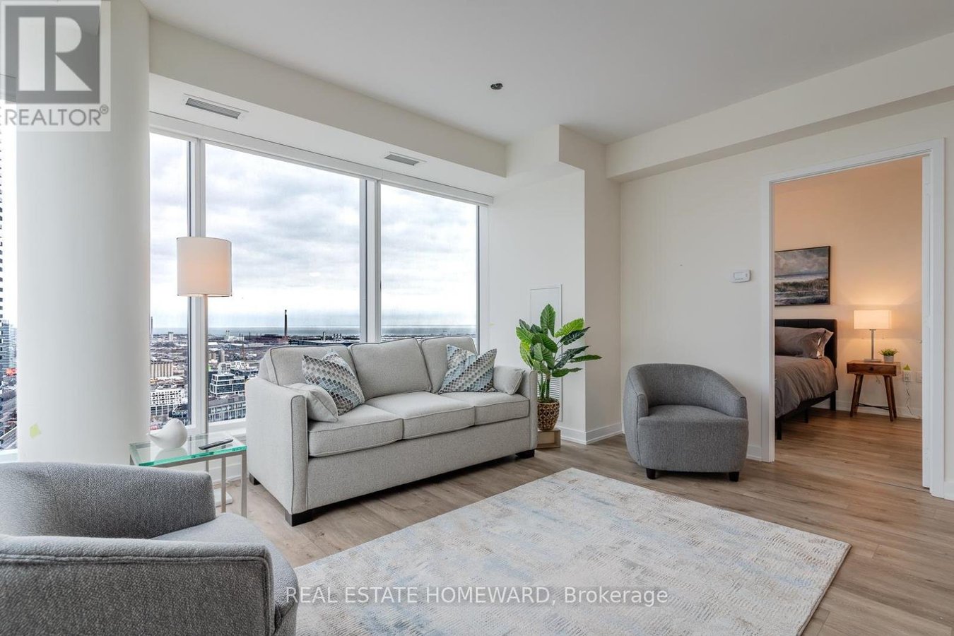 4007 - 28 FREELAND ST. STREET - Photo 2