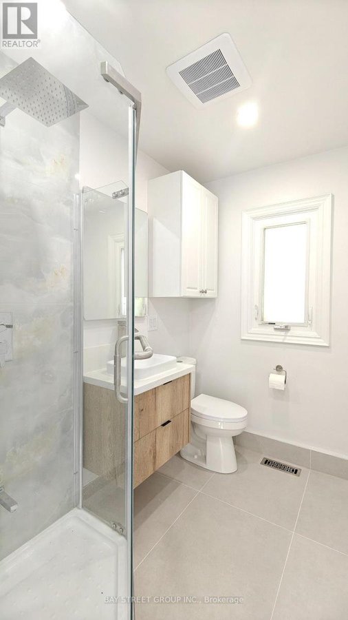 LOWER - 9 MOSEDALE CRESCENT - Photo 3