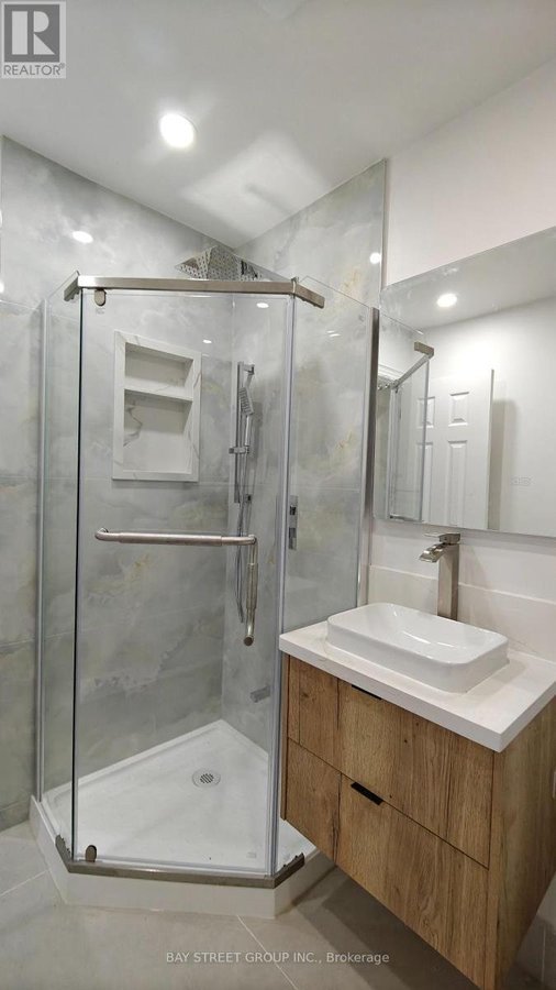LOWER - 9 MOSEDALE CRESCENT - Photo 4