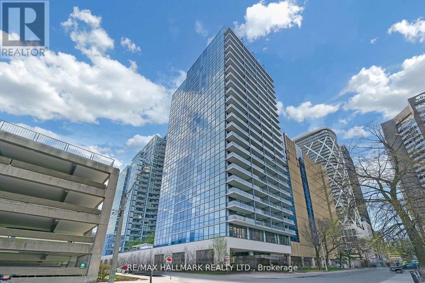 2507 - 210 SIMCOE STREET - Photo 1