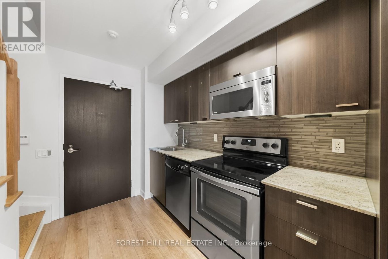 425 - 775 KING STREET W - Photo 6