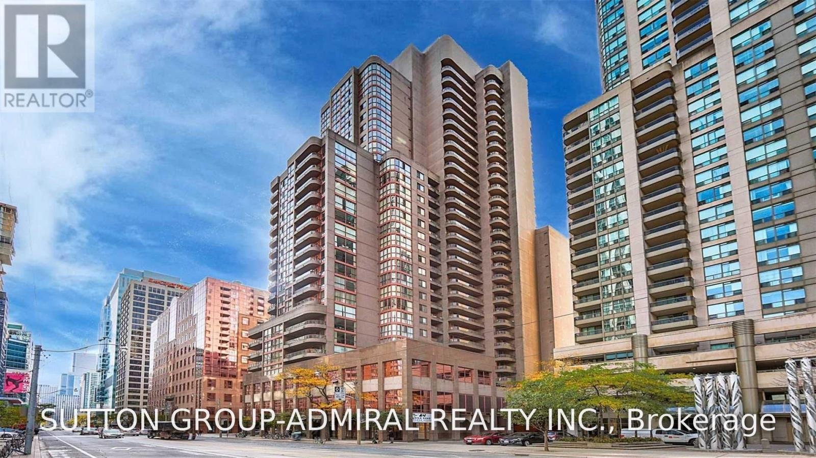 505 - 736 BAY STREET - Photo 1