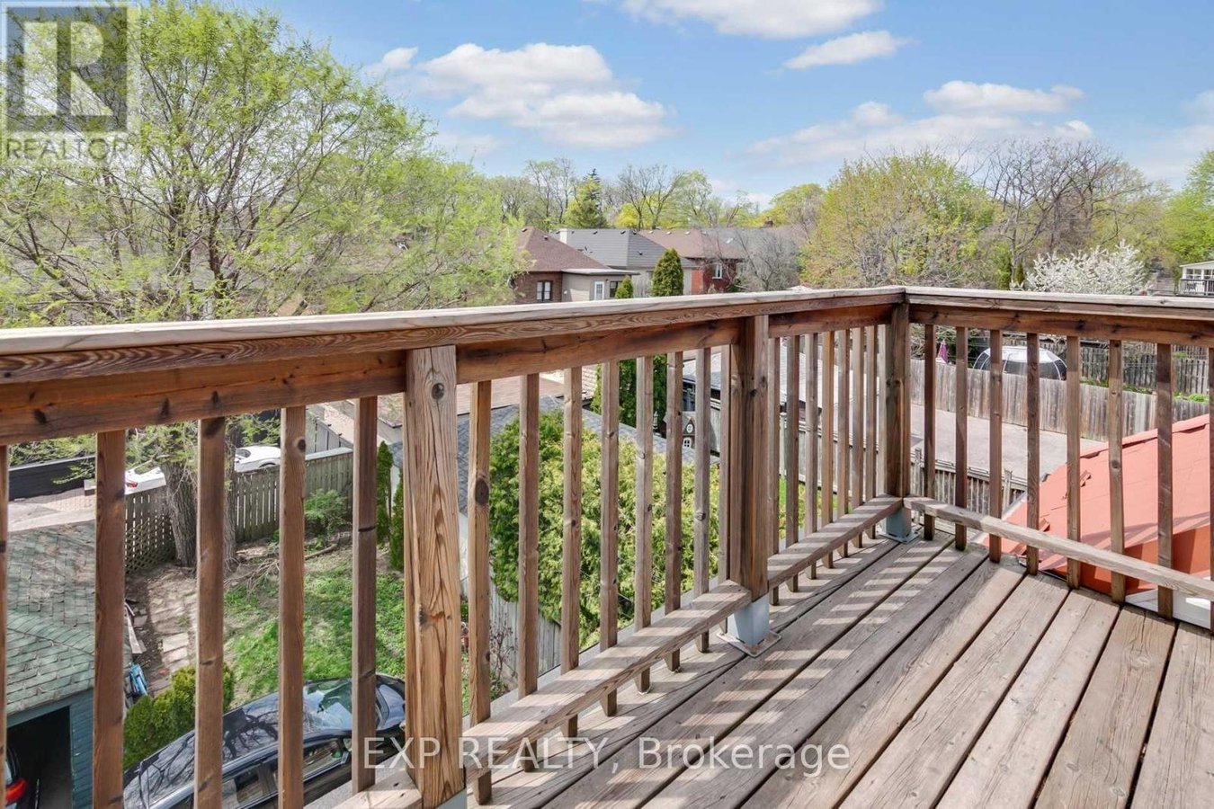 896 AVENUE ROAD - Photo 9