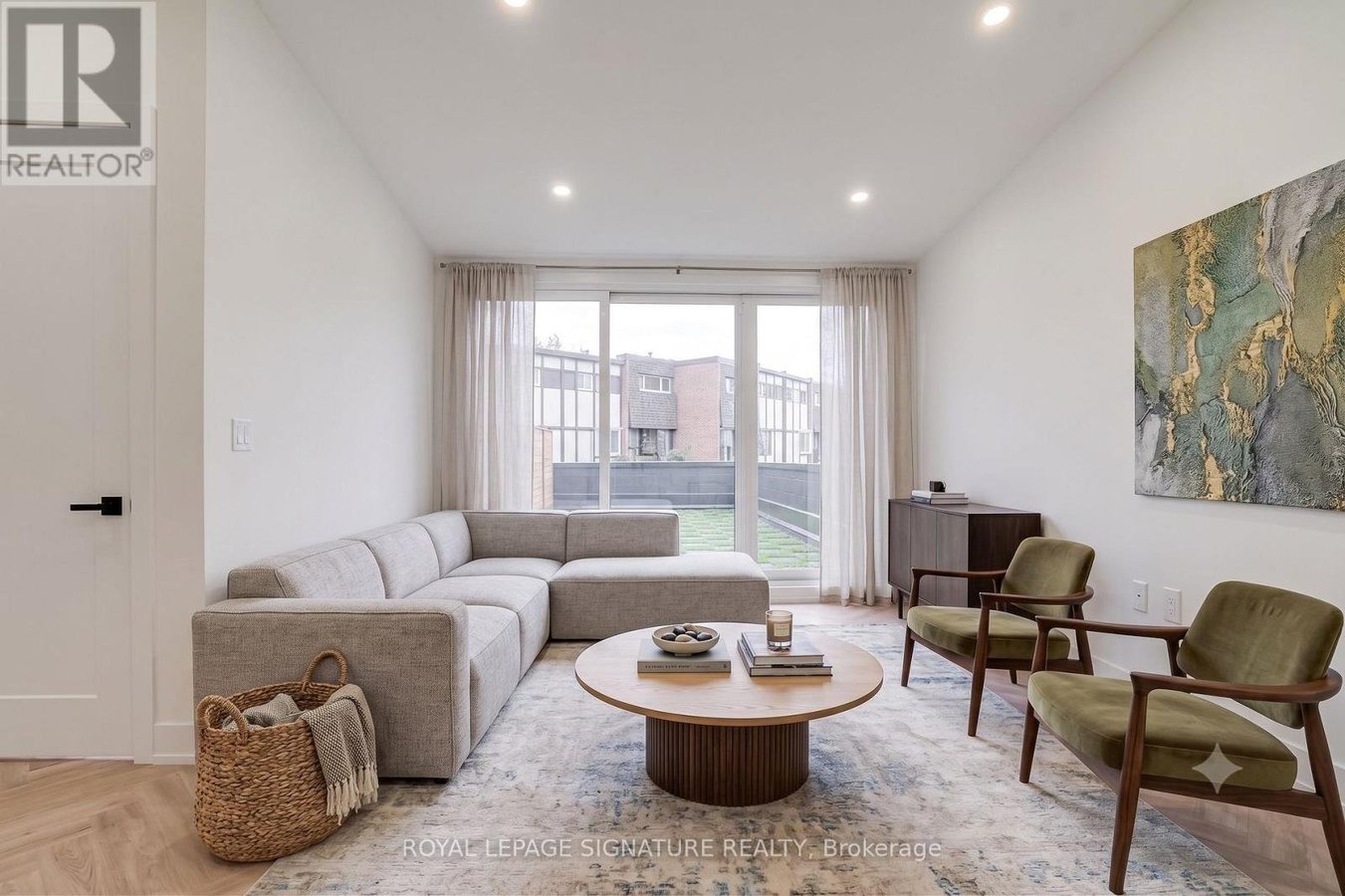 1 - 861 O'CONNOR DRIVE - Photo 1