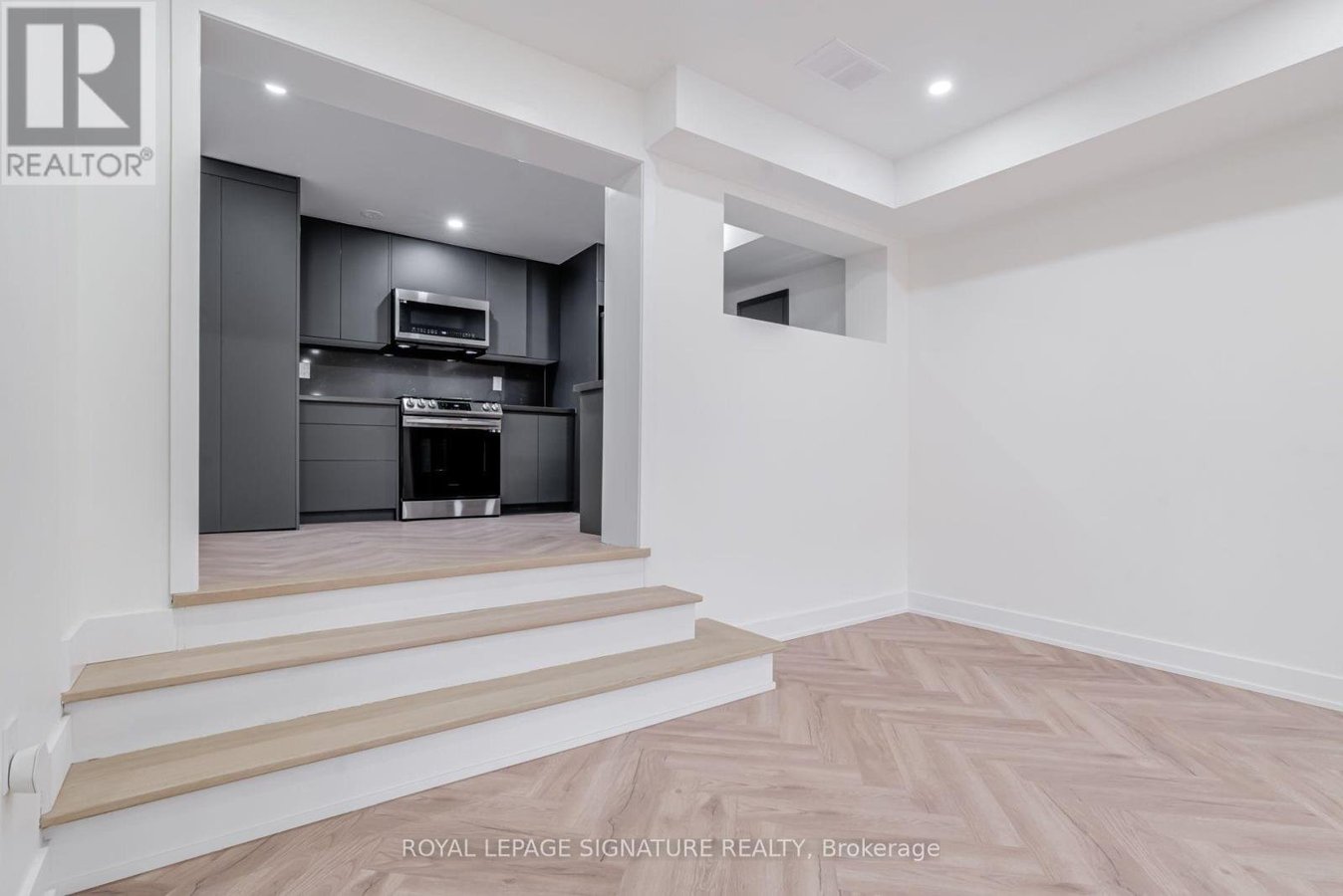 1 - 861 O'CONNOR DRIVE - Photo 9