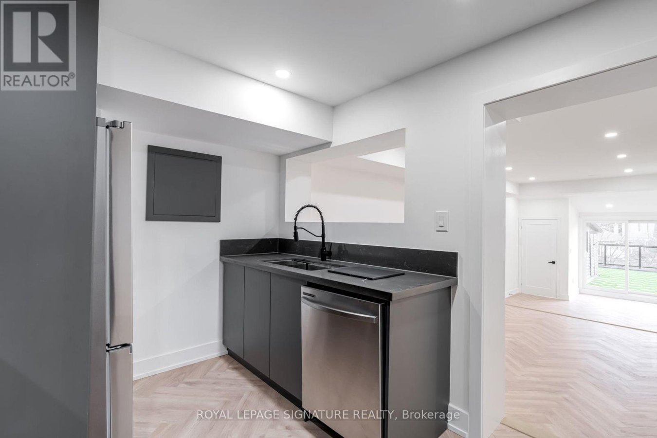 1 - 861 O'CONNOR DRIVE - Photo 14