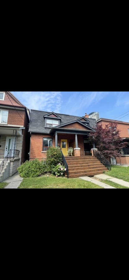 792 Gladstone Avenue - Photo 2