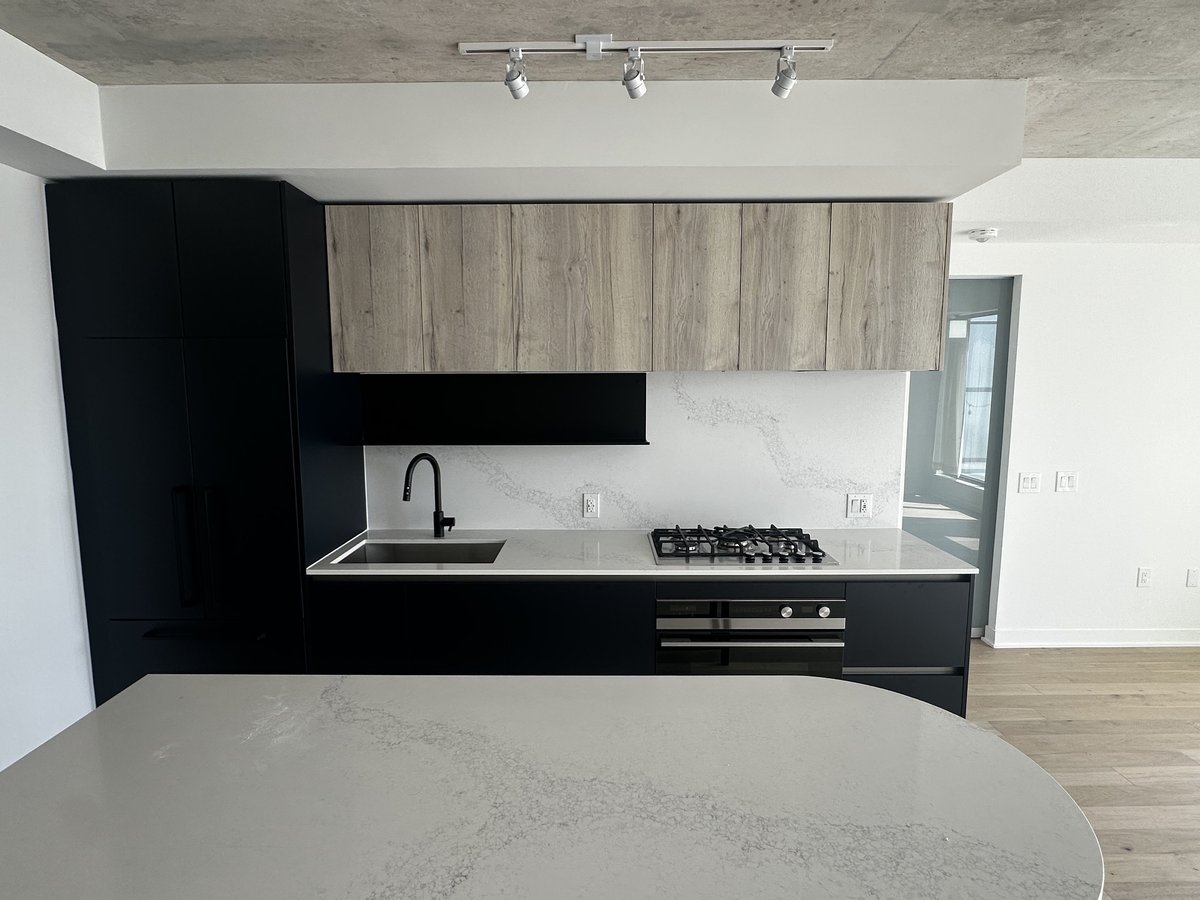 2625 Dundas Street West - Photo 4