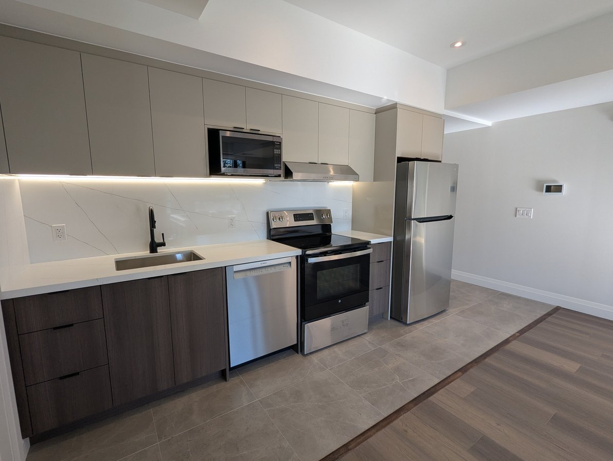 1000 Bathurst Street - Photo 2