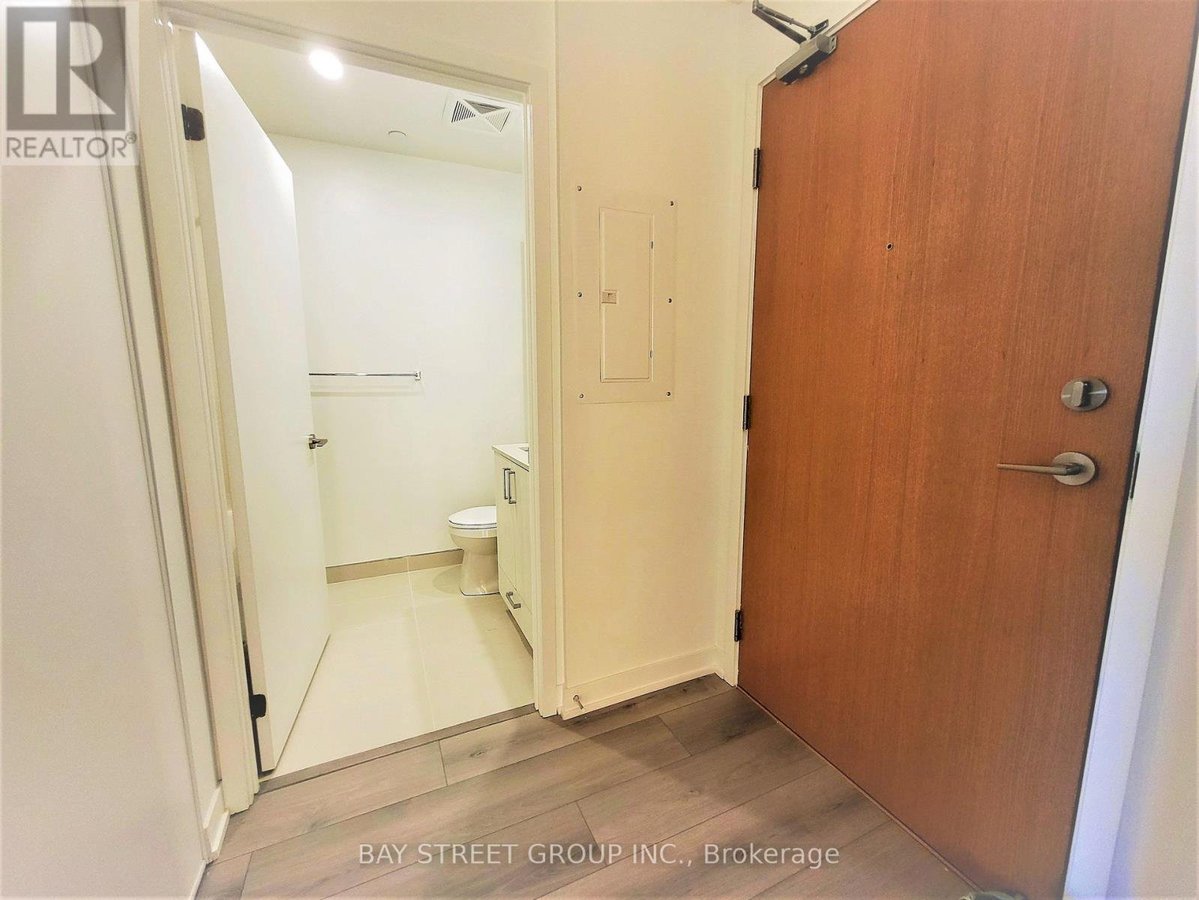 807 - 1787 ST CLAIR AVENUE W - Photo 5
