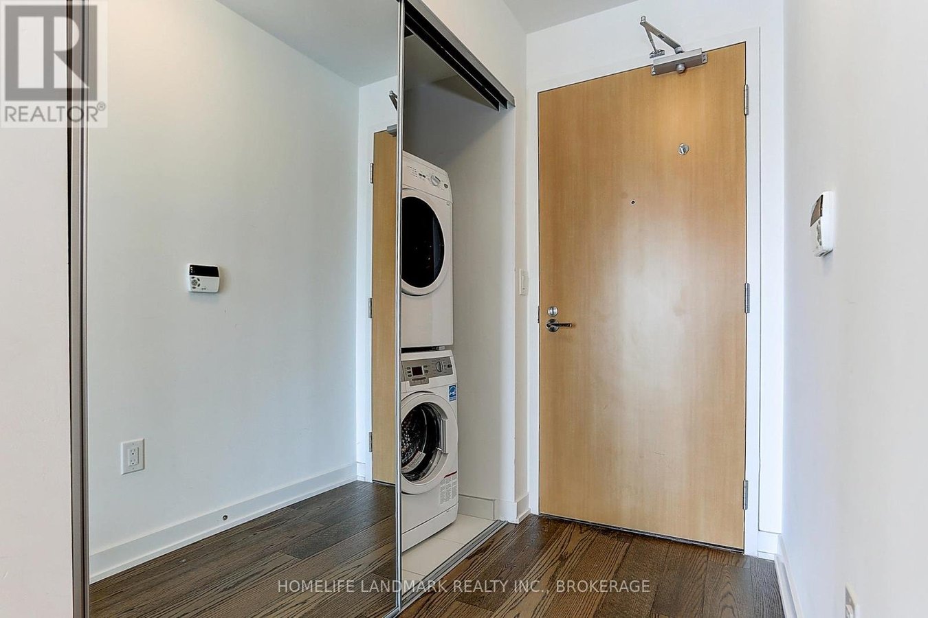 2911 - 11 WELLESLEY STREET - Photo 4